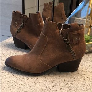 Booties for fall size 7 1/2